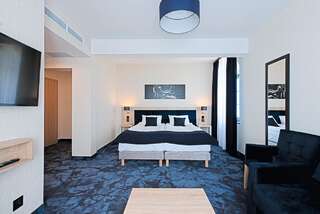 Курортные отели Ignasiak Hotel Вжесня Улучшенный двухместный номер с 1 кроватью или 2 отдельными кроватями-3